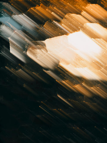 Rainlit Amber Drift Warm room