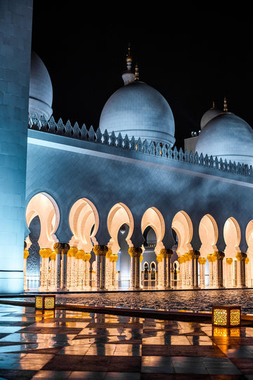 Sheikh Zayed Night Colonnade Warm room