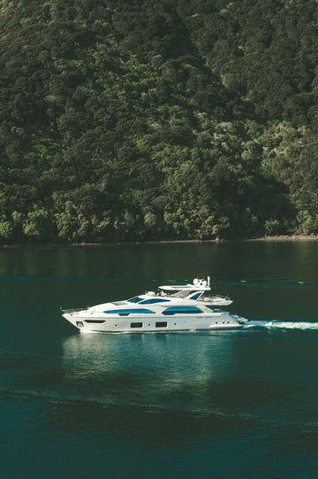 Yacht in Emerald Water Warm room