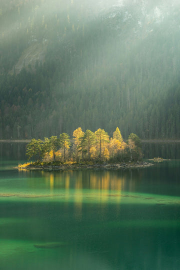 Island of Green Light Warm room